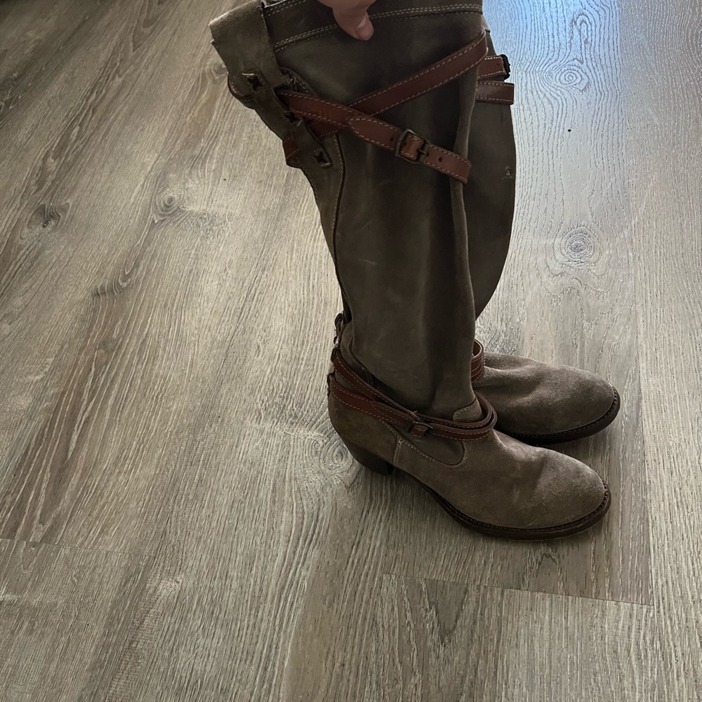 Frye Jane Strappy Boot - Size 6.5 - Gray Suede - Picture 9 of 9